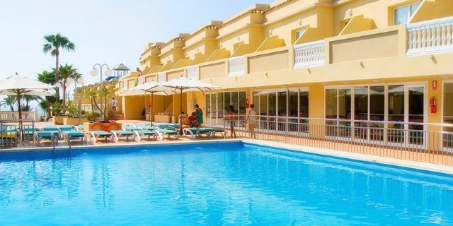 PISCINA rh CASABLANCA